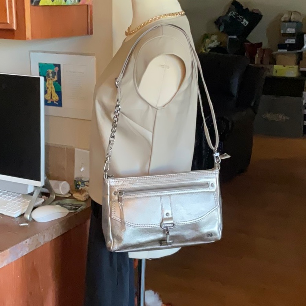 The Sak Pyrite Leather (Genuine) Crossbody/Shoulder Bag, Preowned